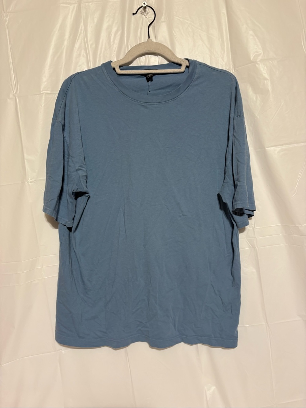 Beyond Yoga Men's Short-Sleeve Crewneck Tee in Dusty Blue